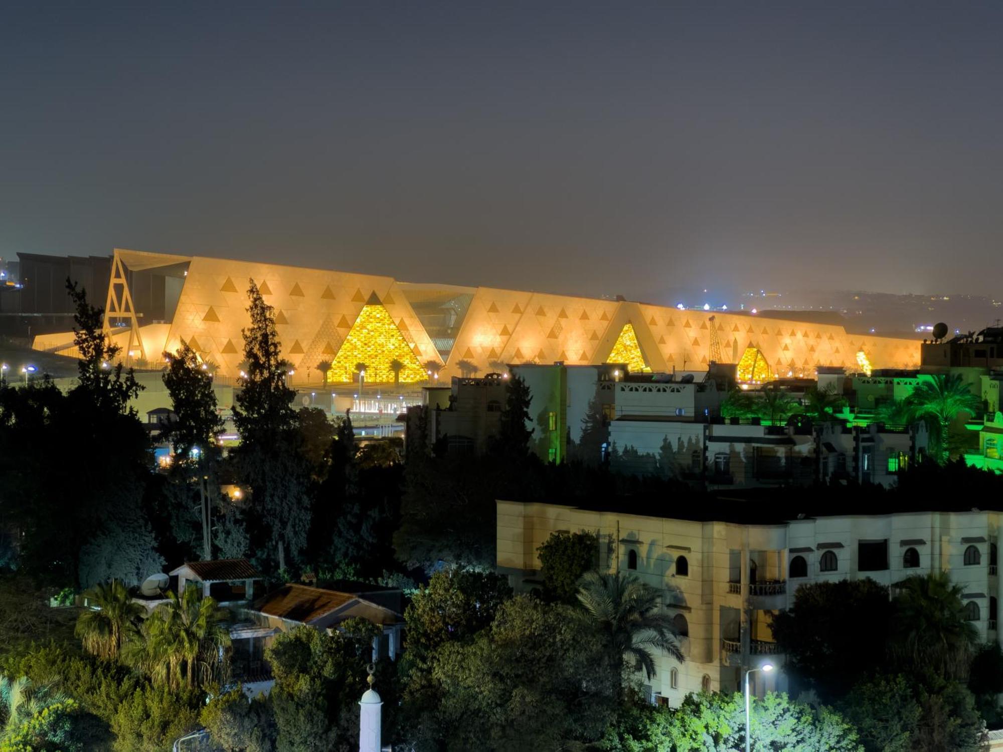 Royal Crown Hotel Giza Pyramids View Kafret el-Gabal Kültér fotó