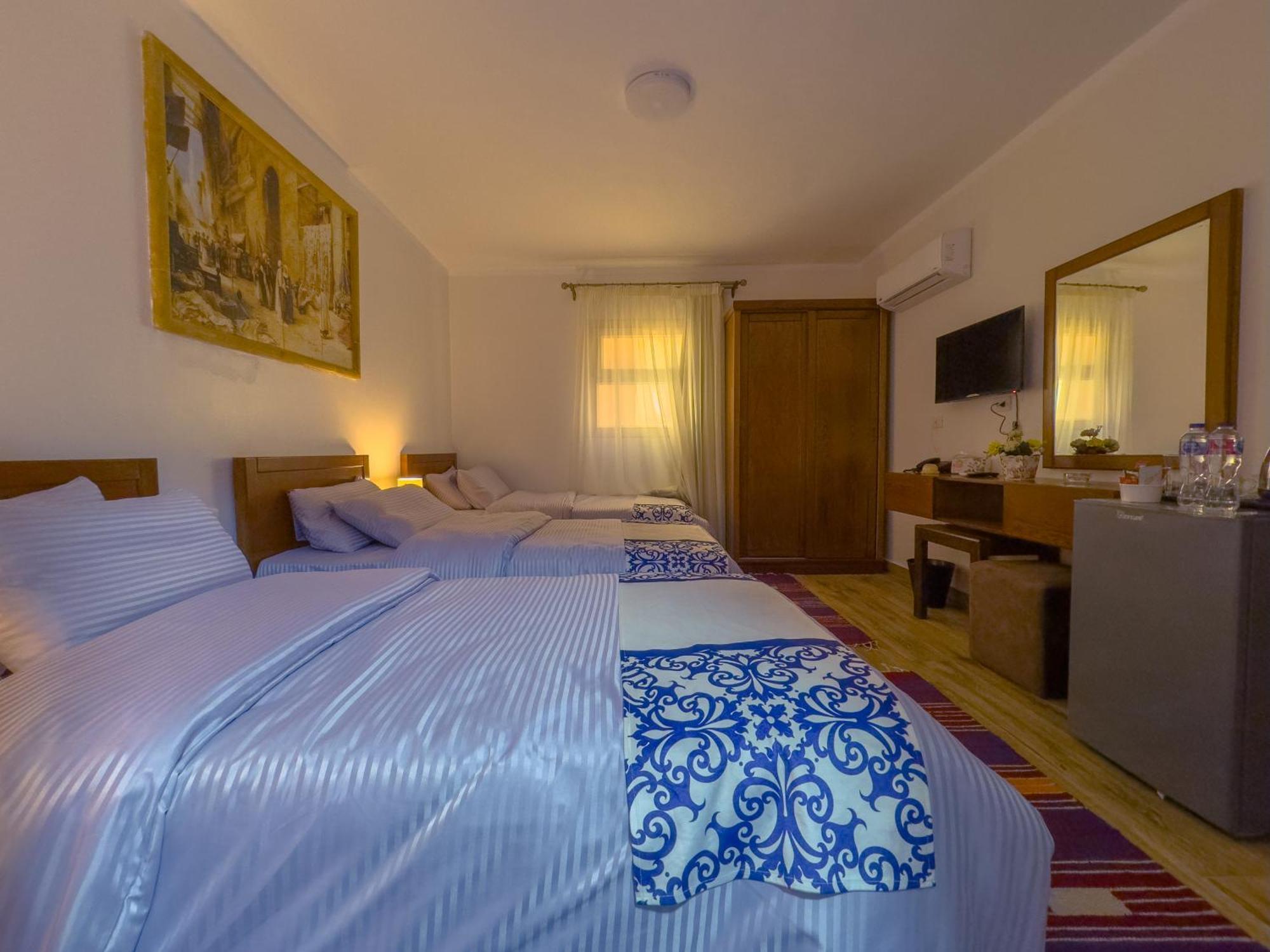 Royal Crown Hotel Giza Pyramids View Kafret el-Gabal Kültér fotó